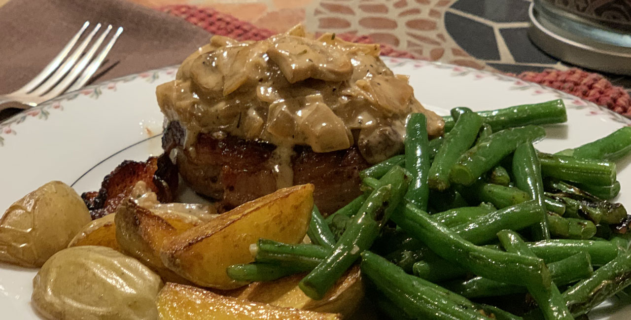 Filet Mignon w/Mushroom Brandy Sauce